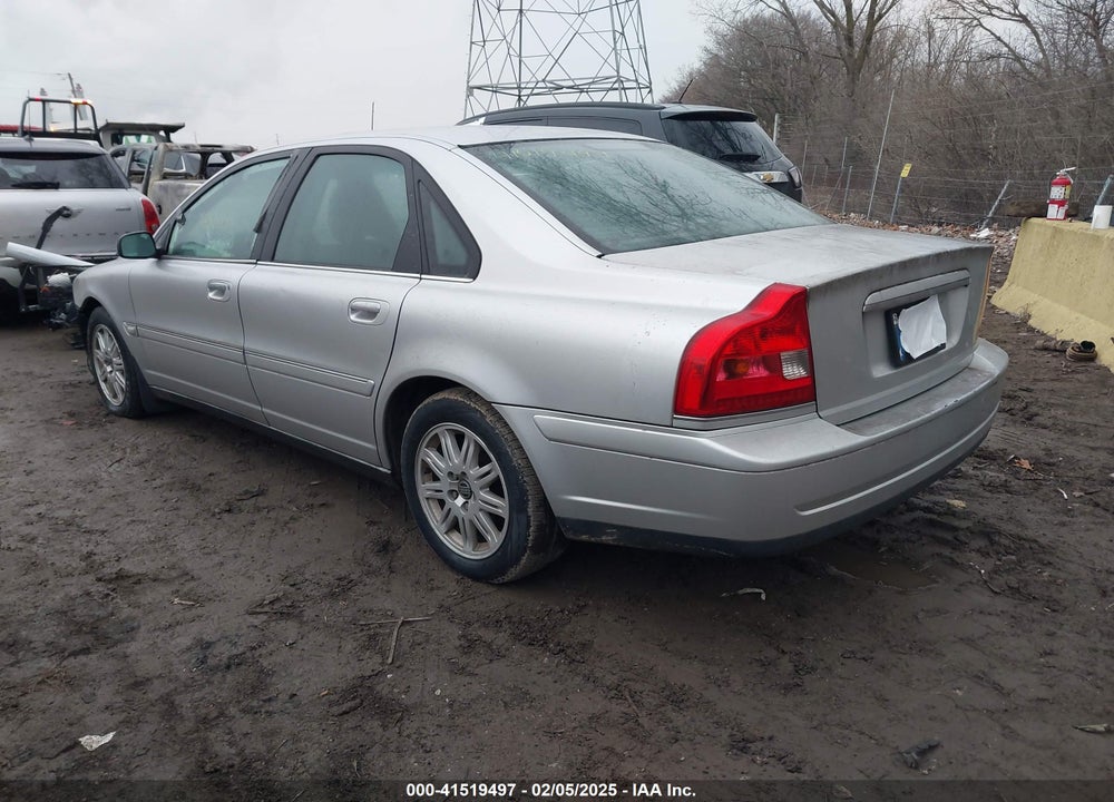 2005 VOLVO S80 2.5T VIN: YV1TS592X51407215