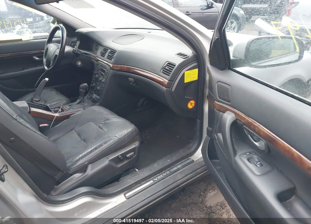 2005 VOLVO S80 2.5T VIN: YV1TS592X51407215
