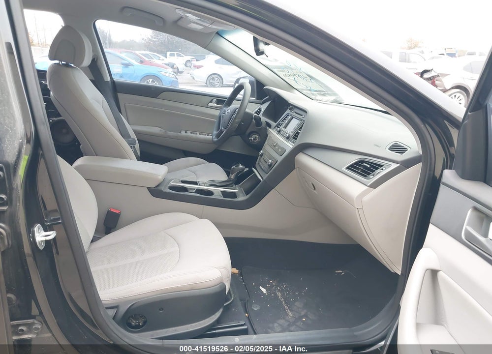 2015 HYUNDAI SONATA VIN: 5NPE24AF6FH239638