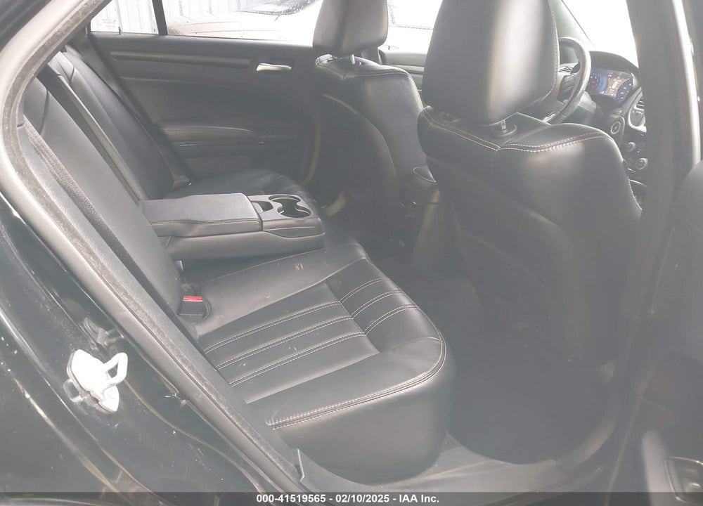 2015 CHRYSLER 300 VIN: 2C3CCABG0FH767117
