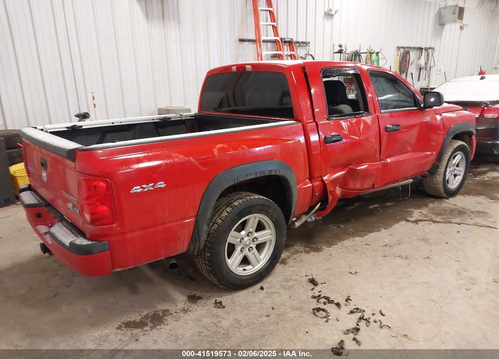 2011 DODGE DAKOTA VIN: 1D7RW3GK0BS708552