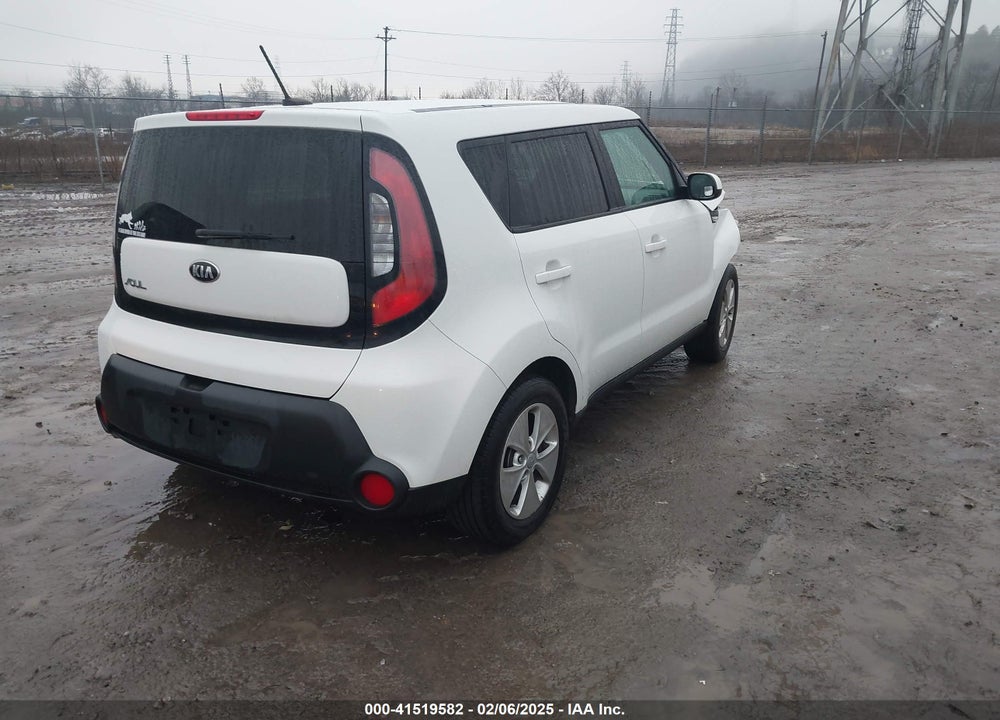 2014 KIA SOUL VIN: KNDJN2A29E7743899
