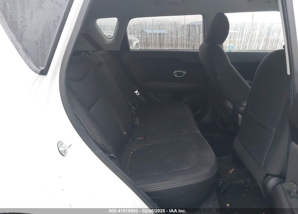 2014 KIA SOUL VIN: KNDJN2A29E7743899