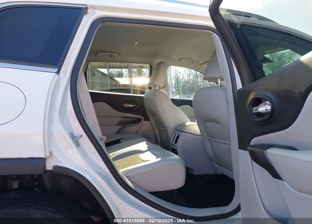 2020 JEEP CHEROKEE LATITUDE PLUS 4X4 VIN: 1C4PJMLB0LD604032