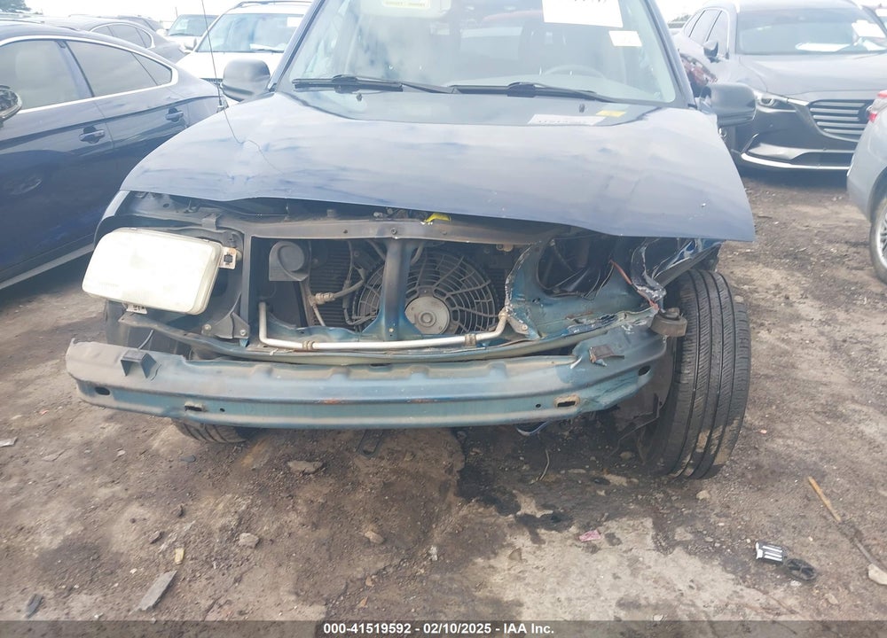 2004 CHEVROLET TRACKER VIN: 2CNBE134746901695