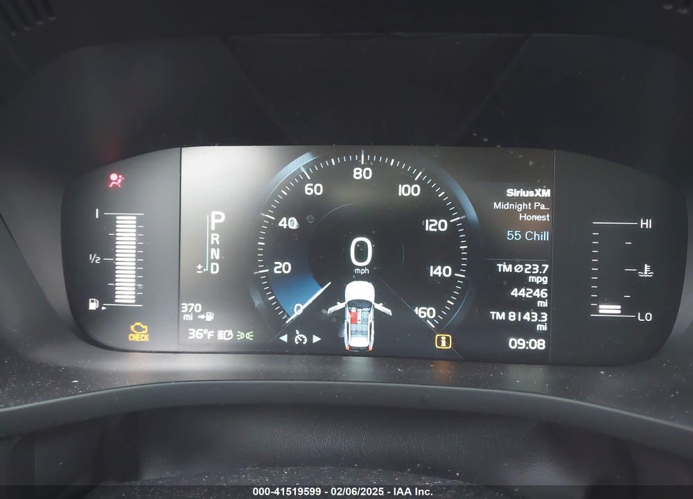 2019 VOLVO XC60 VIN: LYV102RK4KB202463