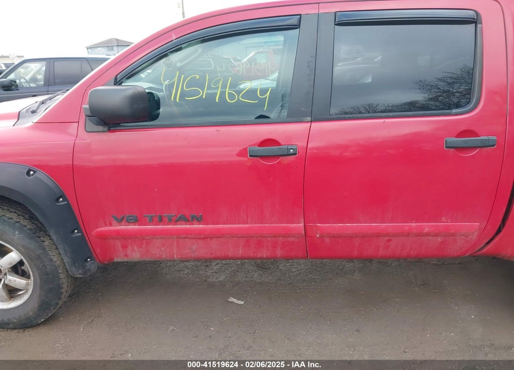 2011 NISSAN TITAN VIN: 1N6AA0EC6BN300035