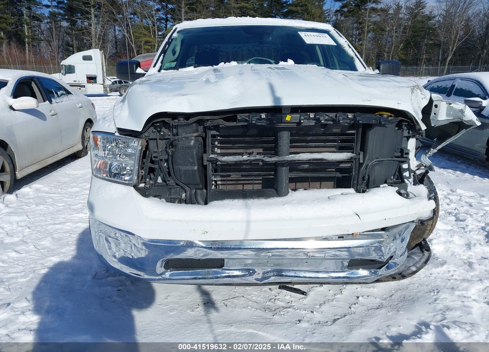 2022 RAM 1500 CLASSIC VIN: 3C6JR6DG4NG412663