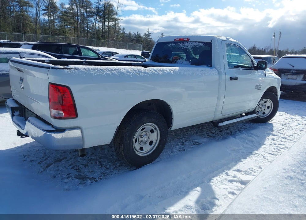 2022 RAM 1500 CLASSIC VIN: 3C6JR6DG4NG412663