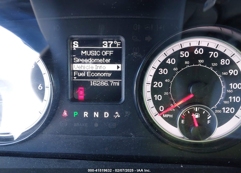 2022 RAM 1500 CLASSIC VIN: 3C6JR6DG4NG412663