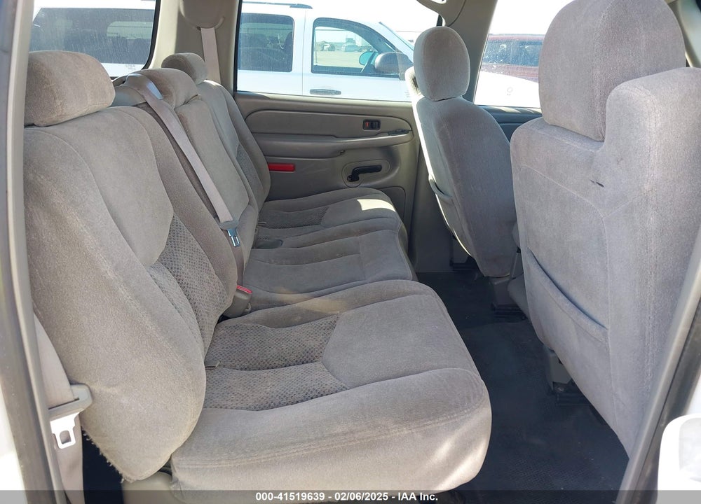 2005 CHEVROLET SUBURBAN 1500 LS VIN: 1GNEC16Z45R185401