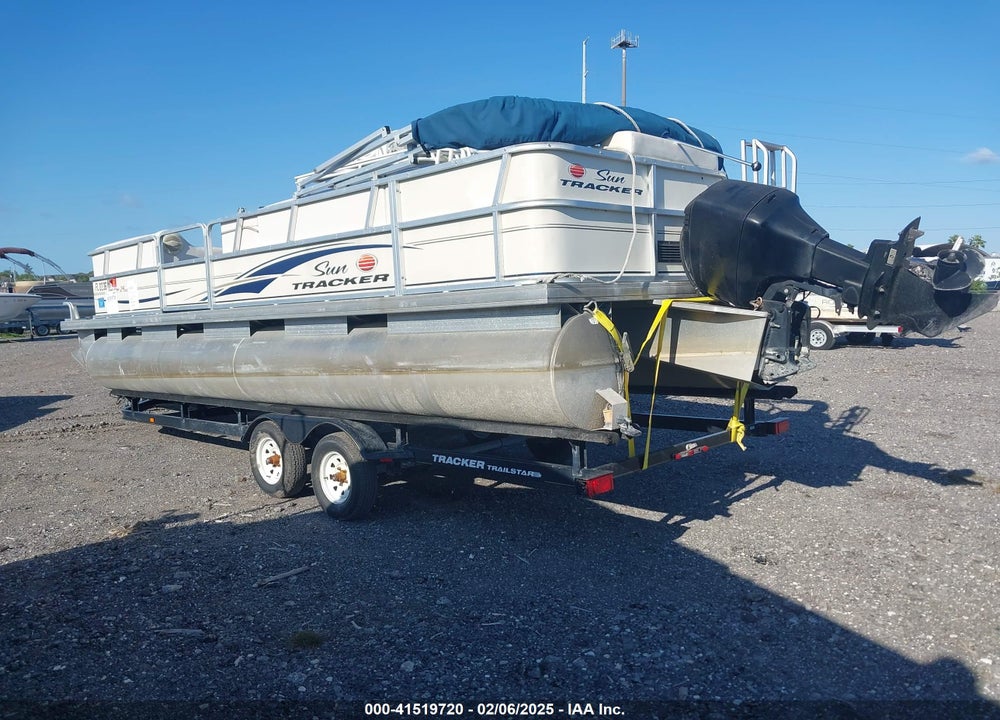 2006 SUNTRACKER BOAT VIN: BUJ10636L506