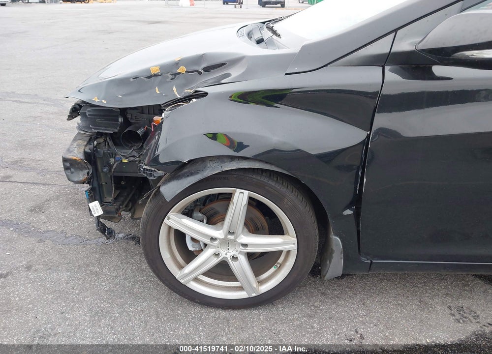 2013 HYUNDAI ELANTRA VIN: 5NPDH4AE9DH257629