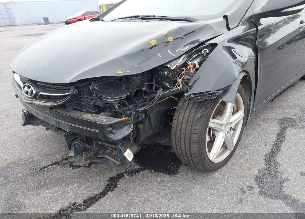 2013 HYUNDAI ELANTRA VIN: 5NPDH4AE9DH257629