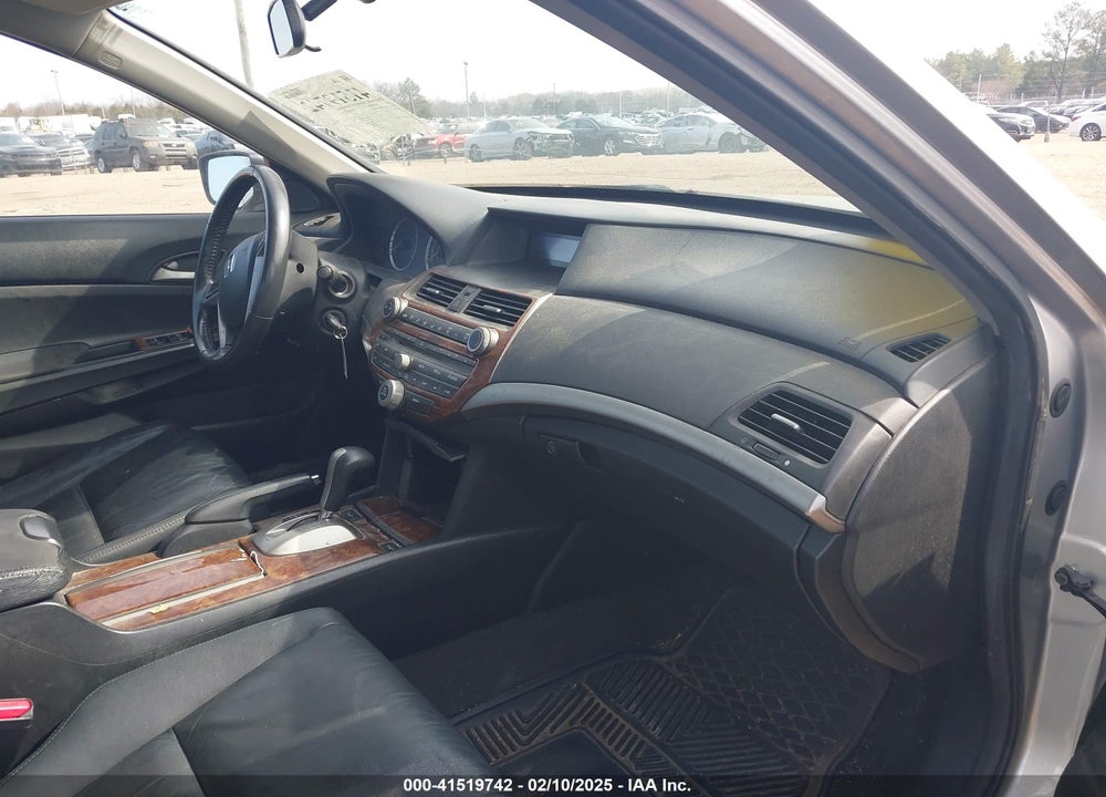2012 HONDA ACCORD VIN: 1HGCP2F68CA196205