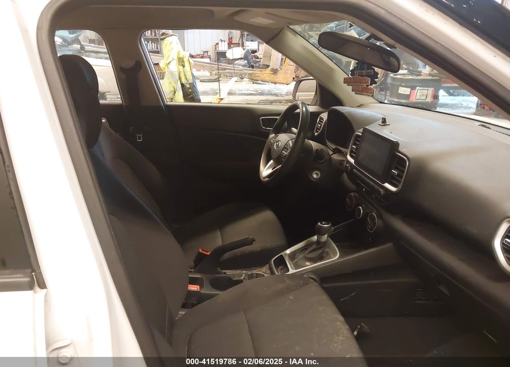 2021 HYUNDAI VENUE SE VIN: KMHRB8A36MU104673