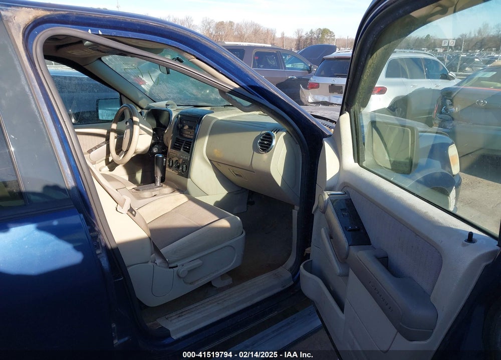 2007 FORD EXPLORER XLT VIN: 1FMEU73EX7UB57527