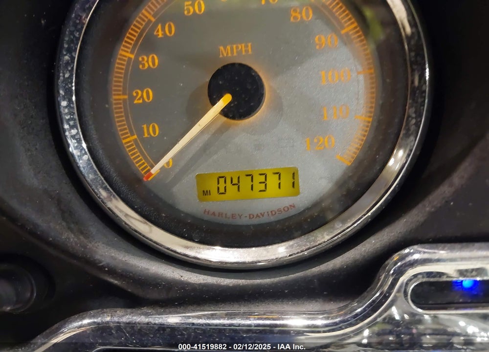 2009 HARLEY-DAVIDSON FLHX VIN: 1HD1KB4159Y624208