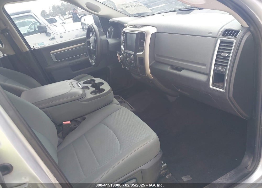 2015 RAM 1500 VIN: 1C6RR6LM4FS649464