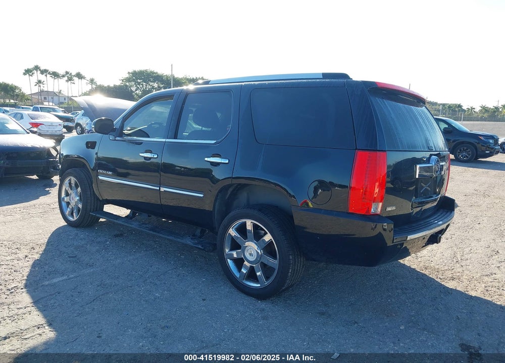 2011 CADILLAC ESCALADE PREMIUM VIN: 1GYS3CEF7BR319516