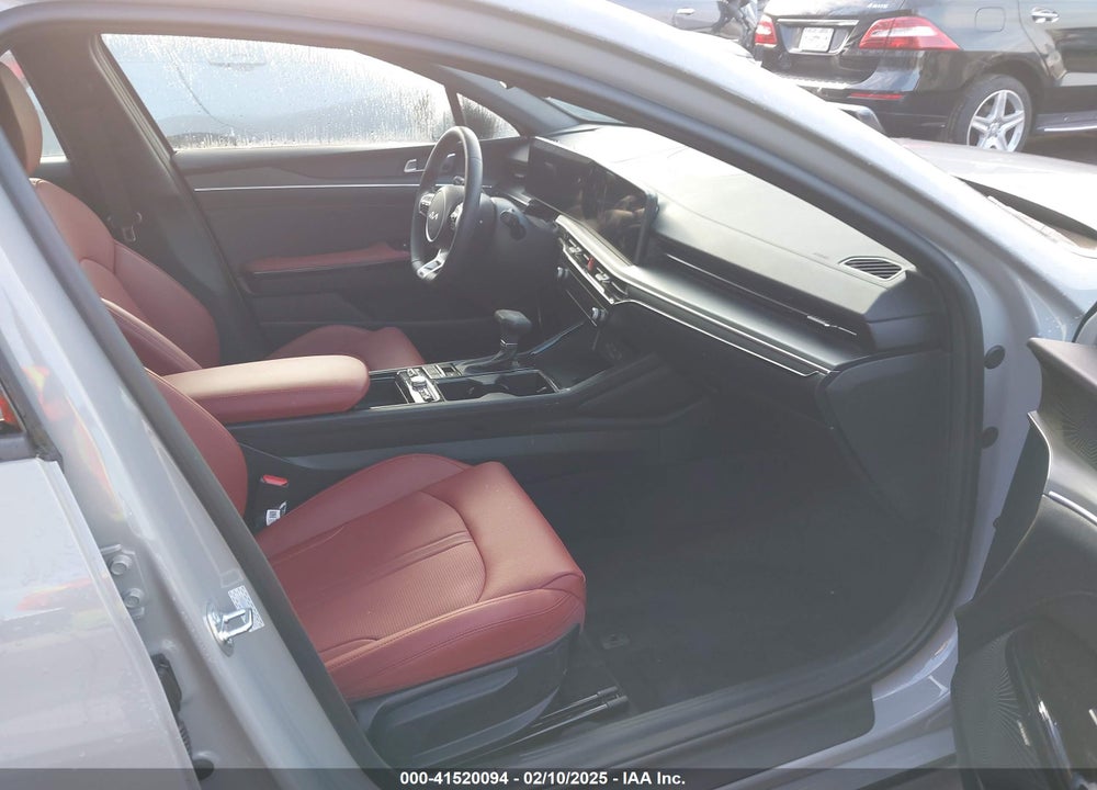2025 KIA K5 VIN: KNAG64J75S5274183