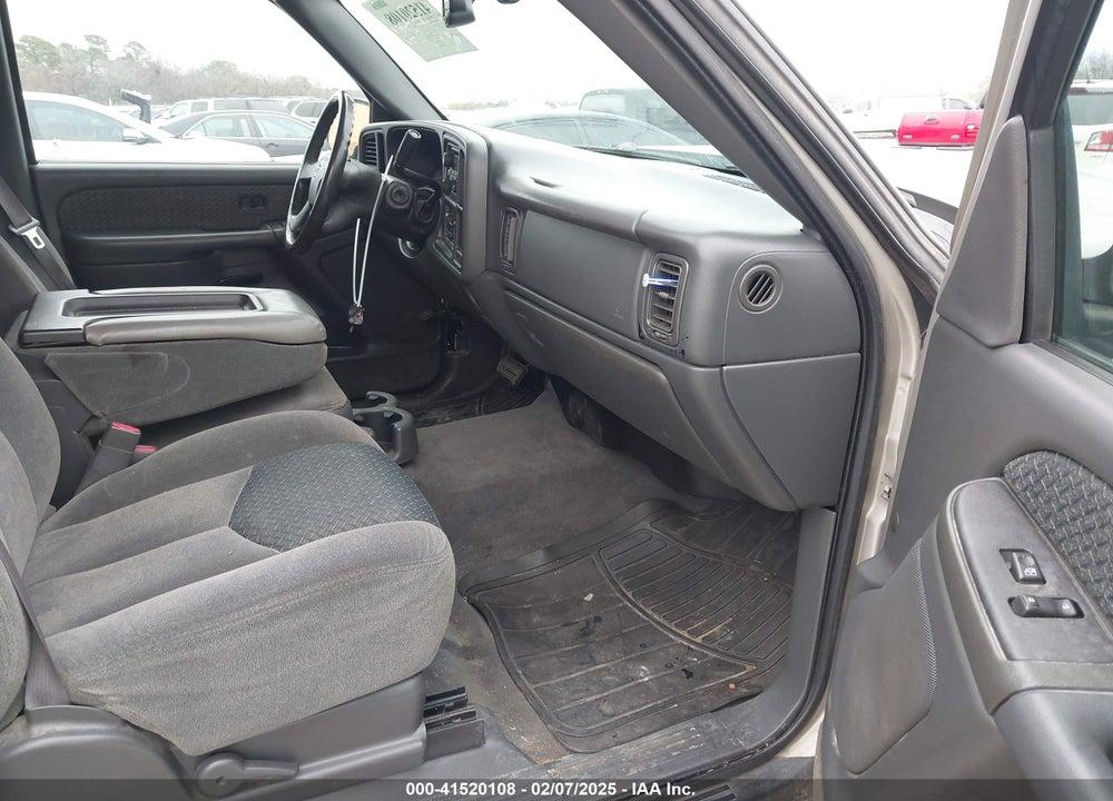 2004 CHEVROLET AVALANCHE 1500 VIN: 3GNEC12T84G327863