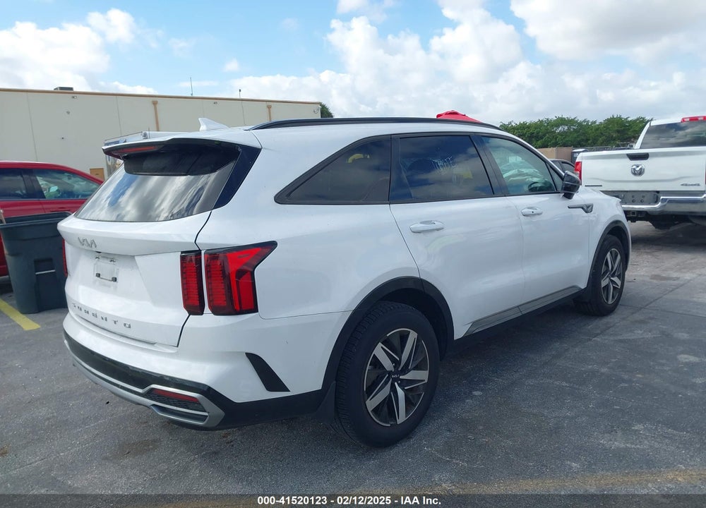 2022 KIA SORENTO S VIN: 5XYRL4LC2NG157297
