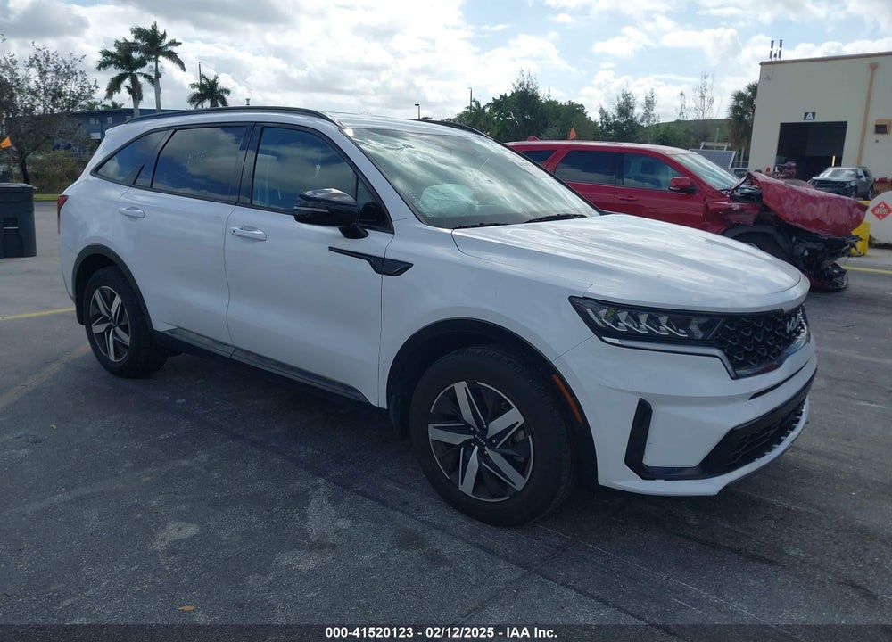 2022 KIA SORENTO S VIN: 5XYRL4LC2NG157297