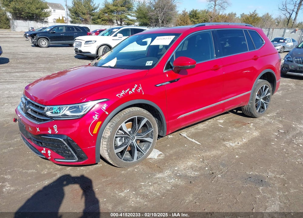 2024 VOLKSWAGEN TIGUAN 2.0T SEL R-LINE VIN: 3VV4B7AX1RM154499