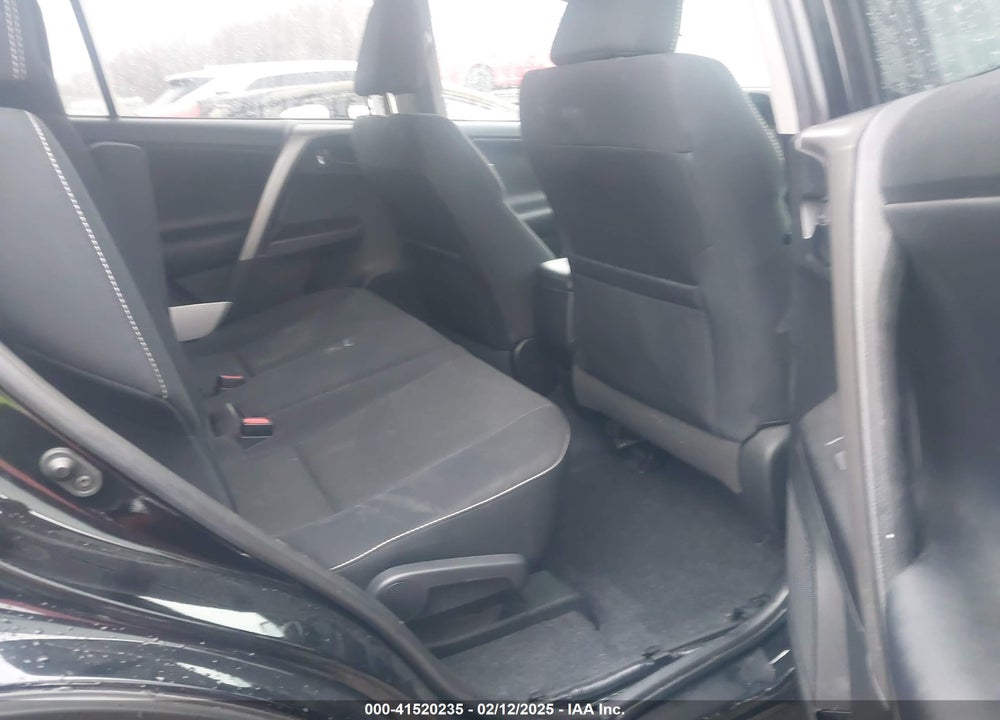 2017 TOYOTA RAV4 VIN: 2T3RFREV0HW672047