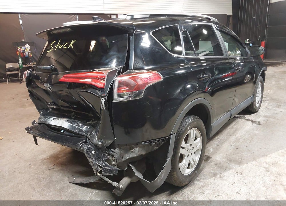 2018 TOYOTA RAV4 LE VIN: 2T3ZFREV1JW508988