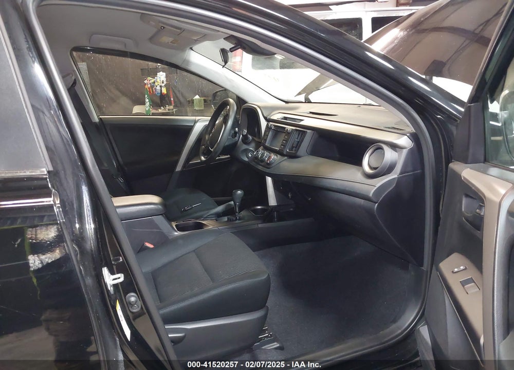 2018 TOYOTA RAV4 LE VIN: 2T3ZFREV1JW508988