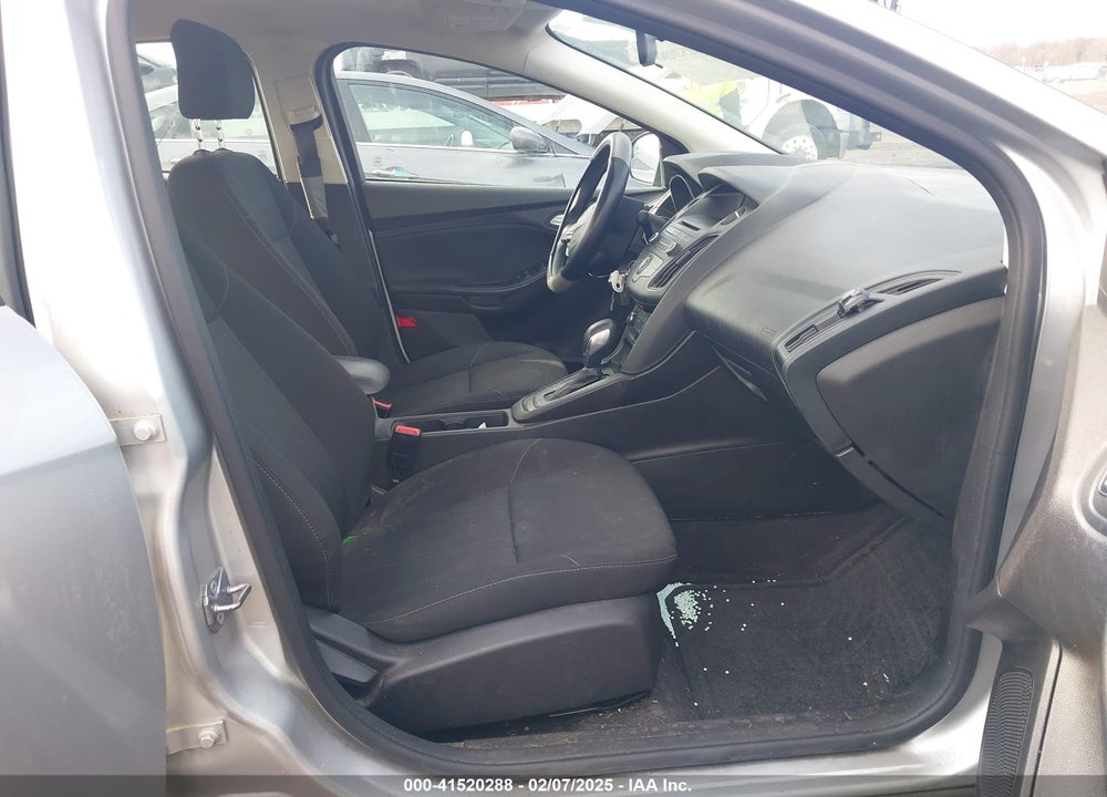2017 FORD FOCUS VIN: 1FADP3F27HL316874