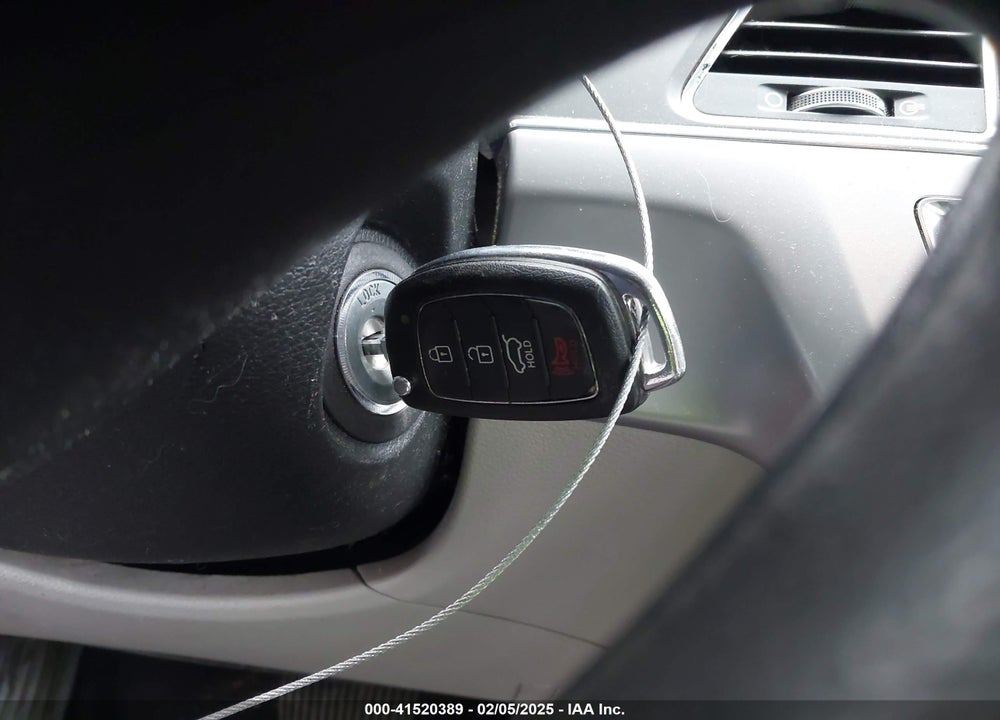 2016 HYUNDAI SONATA VIN: 5NPE24AF7GH345646