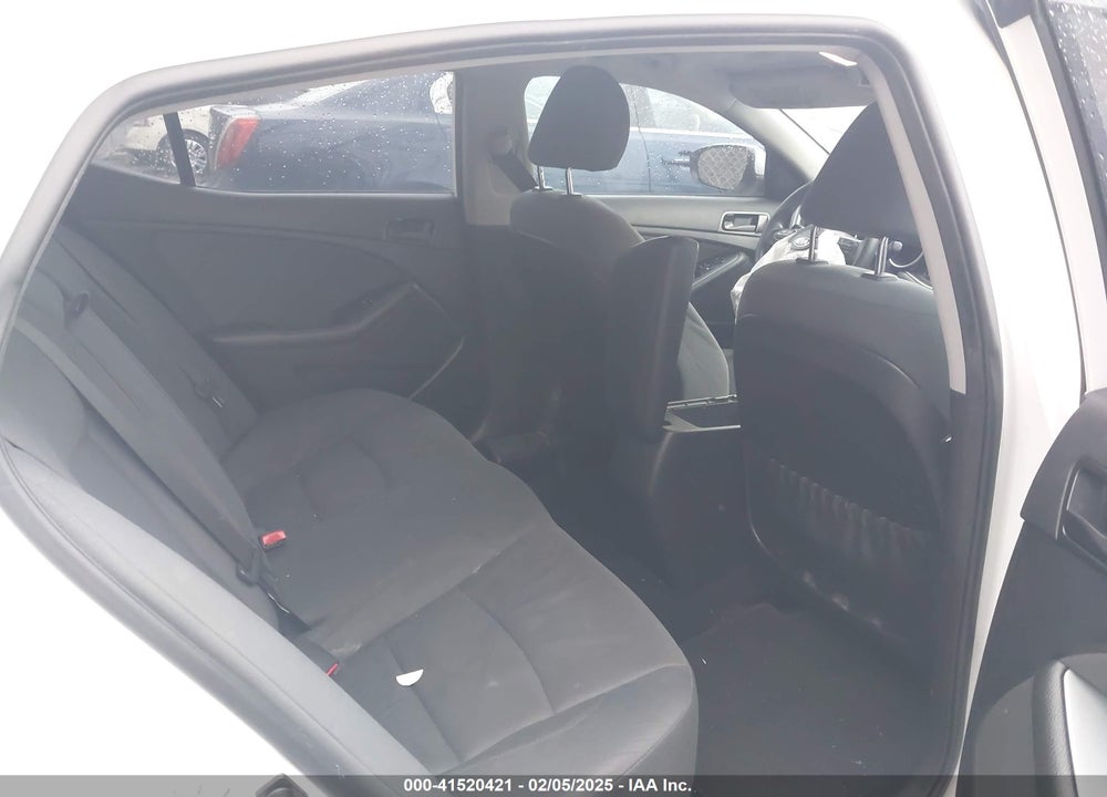 2015 KIA OPTIMA VIN: KNAGM4A72F5631637