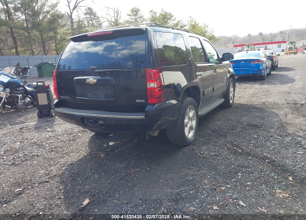 2011 CHEVROLET TAHOE LT VIN: 1GNSKBE06BR264451