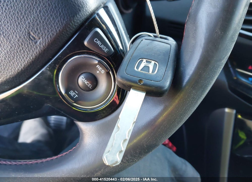 2017 HONDA ACCORD VIN: 1HGCR2F13HA068766