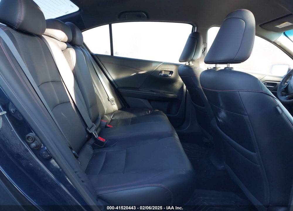 2017 HONDA ACCORD VIN: 1HGCR2F13HA068766