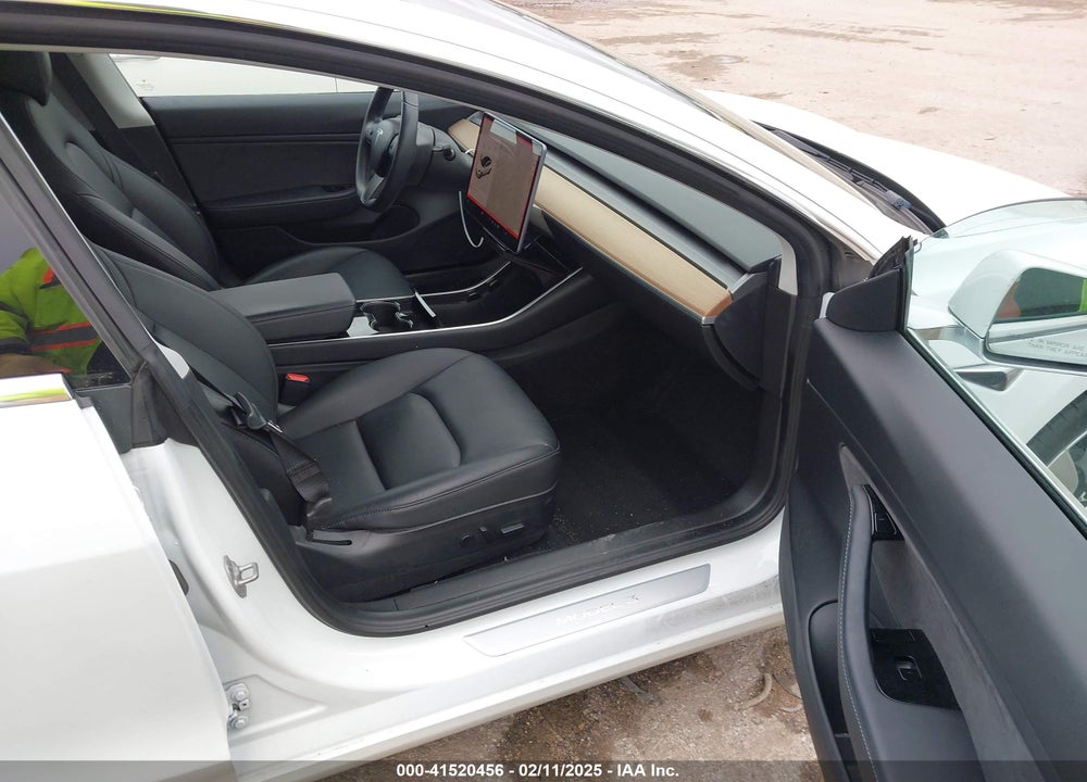 2018 TESLA MODEL 3 VIN: 5YJ3E1EA2JF164732