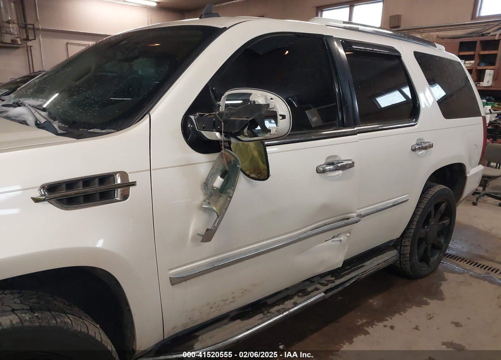 2007 CADILLAC ESCALADE STANDARD VIN: 1GYFK63867R424520