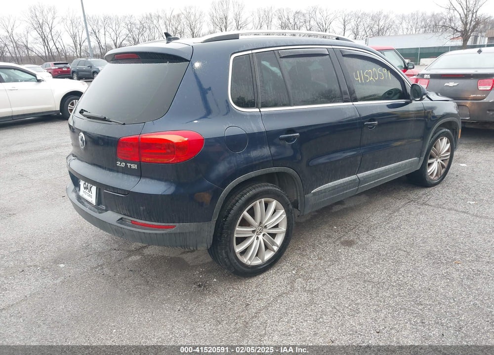 2013 VOLKSWAGEN TIGUAN SE VIN: WVGAV3AX2DW083061