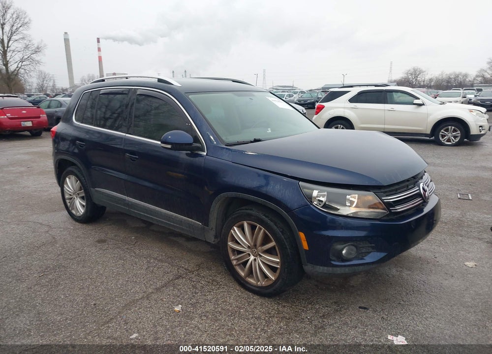2013 VOLKSWAGEN TIGUAN SE VIN: WVGAV3AX2DW083061
