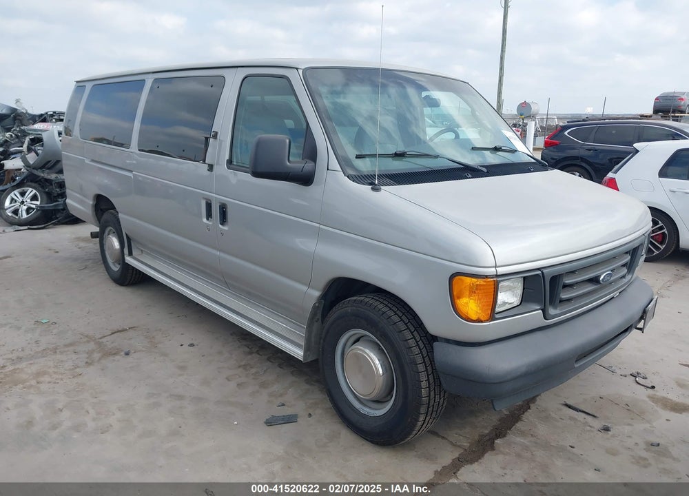 2003 FORD E-350 SUPER DUTY XL/XLT VIN: 1FBSS31L53HB42092