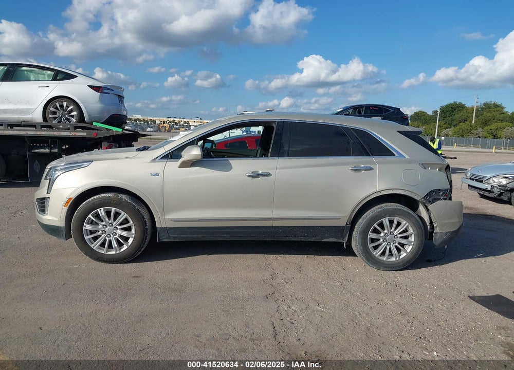 2017 CADILLAC XT5 STANDARD VIN: 1GYKNARS0HZ174625
