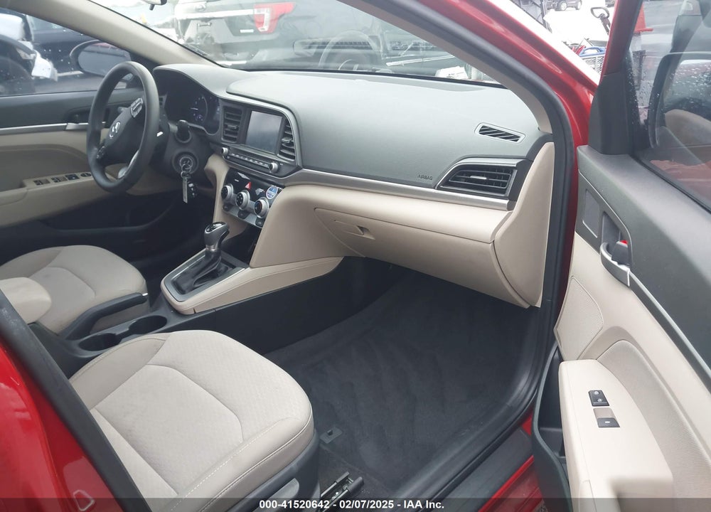 2019 HYUNDAI ELANTRA SEL VIN: 5NPD84LF9KH413719