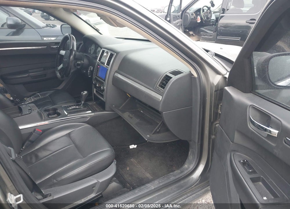 2008 CHRYSLER 300 VIN: 2C3KA53G78H137623