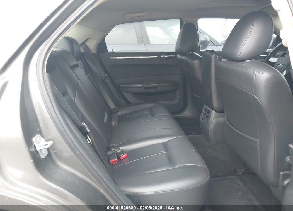 2008 CHRYSLER 300 VIN: 2C3KA53G78H137623