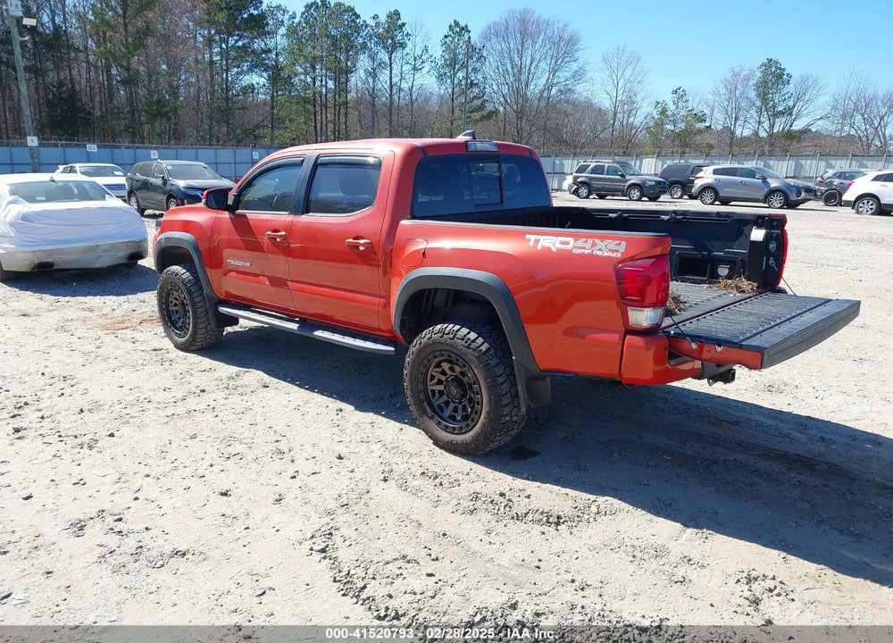 2017 TOYOTA TACOMA VIN: 5TFCZ5AN3HX070895