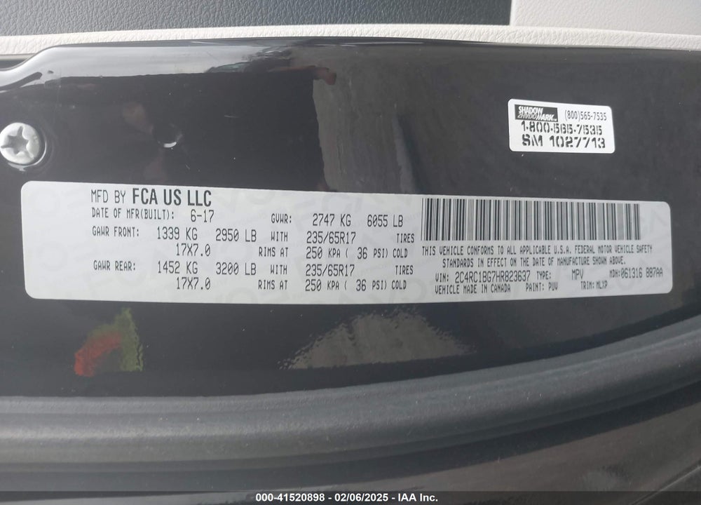 2017 CHRYSLER PACIFICA TOURING L VIN: 2C4RC1BG7HR823637