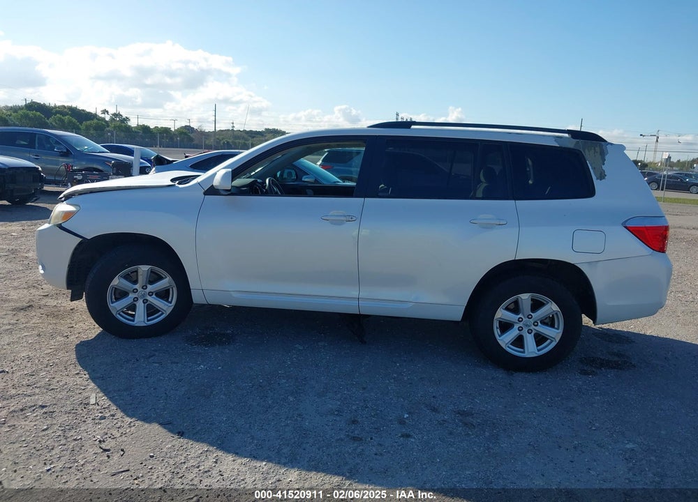 2010 TOYOTA HIGHLANDER BASE V6 VIN: 5TDZK3EH1AS004087